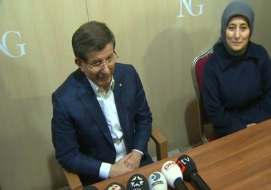 Davutoğlu Basın Mensuplarını Ziyaret Etti
