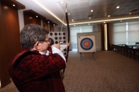 OKÇULAR - Davutoğlu Ok Attı