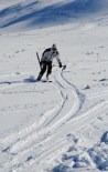 KAYAK SEZONU - Elazığ'da Kayak Keyfi Başladı