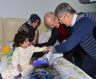 Kaza Yapan Mültecilere Hastanede Ziyaret