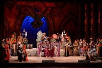 DÜNYA KLASIKLERI - Köroğlu Operası Mersinlileri Büyüledi