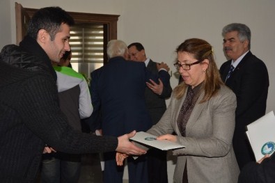 Vali Çetinkaya Gazetecilerle Bir Araya Geldi