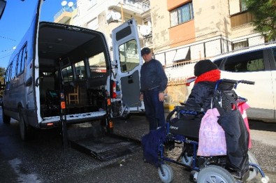 Buca'da Engellilere Ücretsiz Servis