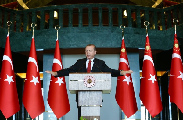 Cumhurbaşkanı Erdoğan'dan akademisyenlere sert sözler