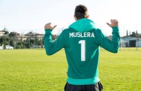 FERNANDO MUSLERA - Muslera'dan Taraftarlara Mesaj