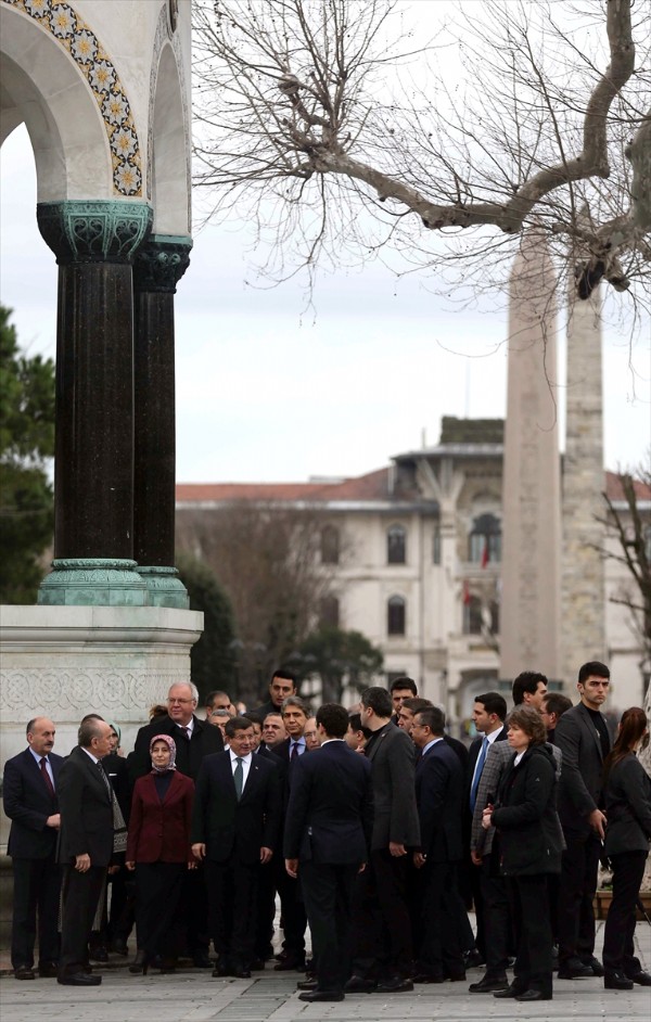 Başbakan Davutoğlu Sultanahmet'te