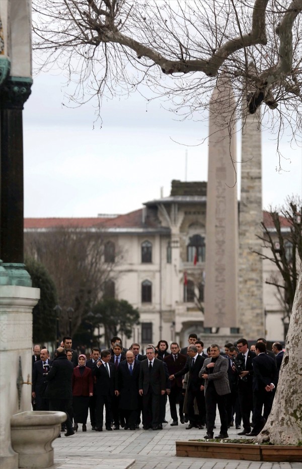 Başbakan Davutoğlu Sultanahmet'te
