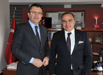 Arnavutluk Büyükelçisinden Anlamlı Ziyaret
