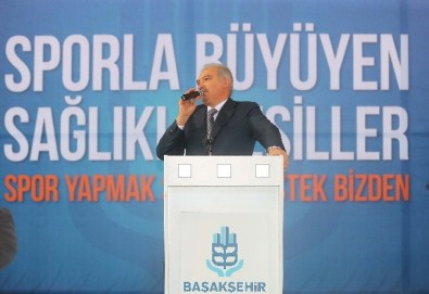 Başakşehir Belediyesi 55 Okula Spor Malzemesi Yardımı Yaptı