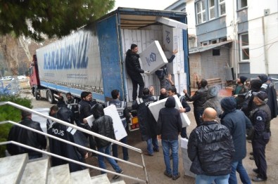 Bebek Yürüteçlerinin Arasında Kaçak Sigara Çıktı