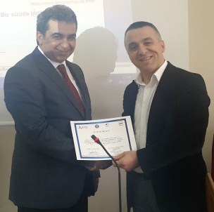 Kamu Personeline 'Aramızda Engel Yok' Eğitimi