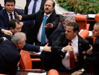 TBMM - Meclis'te İstiklal Marşı kavgası!