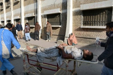 Pakistan'da Çocuk Felci Aşılama Merkezine İntihar Saldırısı Açıklaması 15 Ölü