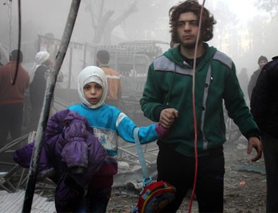 Rus uçakları Halep'te anaokuluna saldırdı