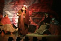 'Abide-İ Aşk' Yenimahalle'de Sahnelendi