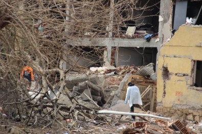 Çınar'da Aynı Aileden 3 Kişi Hayatını Kaybetti