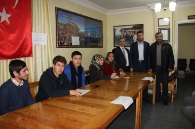 İlk Dönemin Son Bursları Verildi