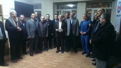 Memur-Sen'den O Akademisyenlere Sert Tepki