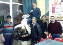 Tavla Turnuvası Şampiyonuna Motosiklet Jesti