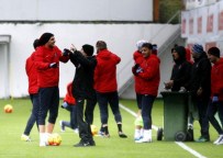 MEHMET EKICI - Trabzonspor'da Yüzler Gülüyor