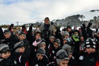 ALT YAPI ÇALIŞMASI - Yakutiye Belediyesi Erzurum'un Çocuklarına Kayak Öğretiyor