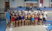SÜLEYMAN ÖZDEMIR - Mamak Belediyesi Yüzme Takımı Başarıya Doymuyor