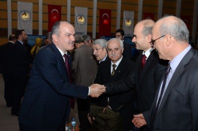 Pamukkale'de Eğitimci Yazardan Aile Konferansı