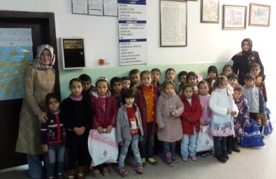 Soğuk Kış Günlerinde Suriyeli Çocuklar İçin Anlamlı Kampanya