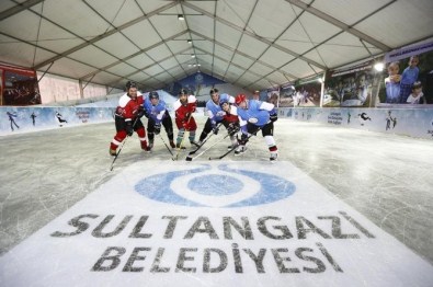 Sultangazi'de Buz Pateni Keyfi Başlıyor