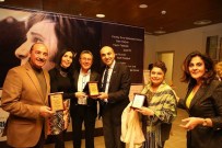 BÜLENT ORTAÇGİL - Ünlü Sanatçılar Onno Tunç'u Besteleriyle Andı