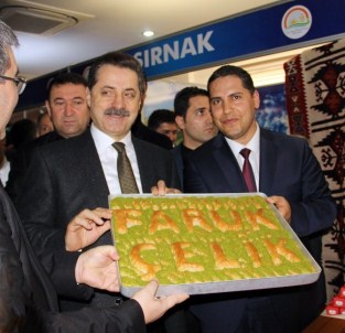 Bakan Çelik'e Şanlıurfa'da Baklava Sürprizi