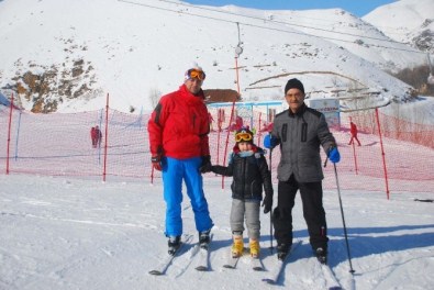 Bitlis'te Kayak Sezonu Başladı