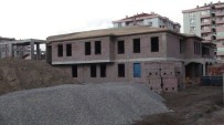 RESİM ATÖLYESİ - Çumra Gençlik Merkezi İnşaatında Çalışmalar Devam Ediyor