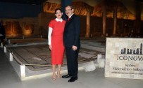 DILEK HANIF - Dışişleri Bakanı Çavuşoğlu, Zeugma Müzesi'nde Defile İzledi