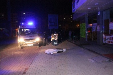 Apartmanın 13. Katından Düşen Kadın Öldü