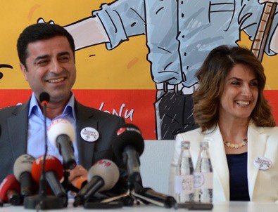 Selahattin Demirtaş'ın eşi 5 aydır okula uğramadan maaş alıyor
