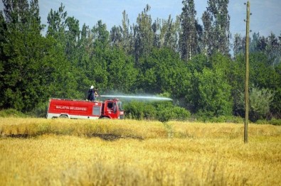 İtfaiye Ekipleri Bir Yılda 3 Bin 493 Olaya Müdahale Etti