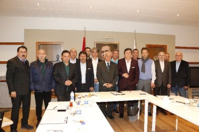 Tsyd'den 'Bayrak Krizi' Açıklaması