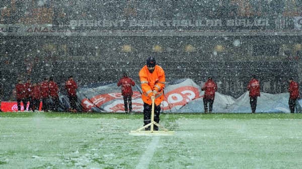 Beşiktaş - Mersin İdmanyurdu maçı ertelendi