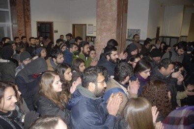 Anadolu Üniversitesi Öğrencilerinden Akademisyenlere Destek