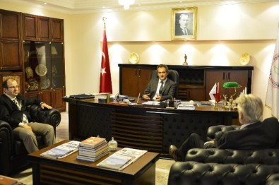 BEÜ, Ünlü ABD'li Araştırmacı Prof. Dr. David Stanley'i Ağırladı