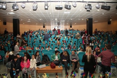 İlk Gösterime 600 Seyirci Katıldı