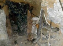 JANDARMA ALAY KOMUTANLIĞI - PKK'ya Ait Sığınak Bulundu