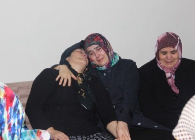 Şehit Ailesine Acı Haberi Vali Ve Emniyet Müdürü Verdi