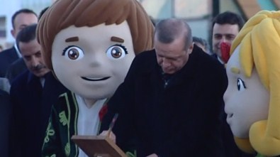 945 Yaşındaki Ağaca Can Suyu Erdoğan'dan