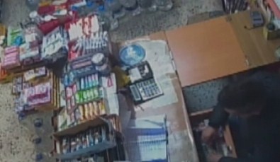 Bunun Adı 'Dost Kazığı' !