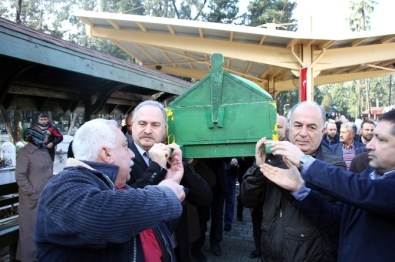 'CHP'nin Emin Amcası'na Son Veda