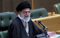 AYETULLAH ALI HAMANEY - Hameney'den Ruhani'ye Tebrik Ve Uyarı