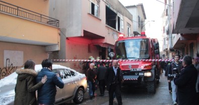 Kadıköy'de yangın: 1 ölü