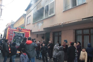Kadıköy Fikirtepe'de Yangın Açıklaması 1 Ölü